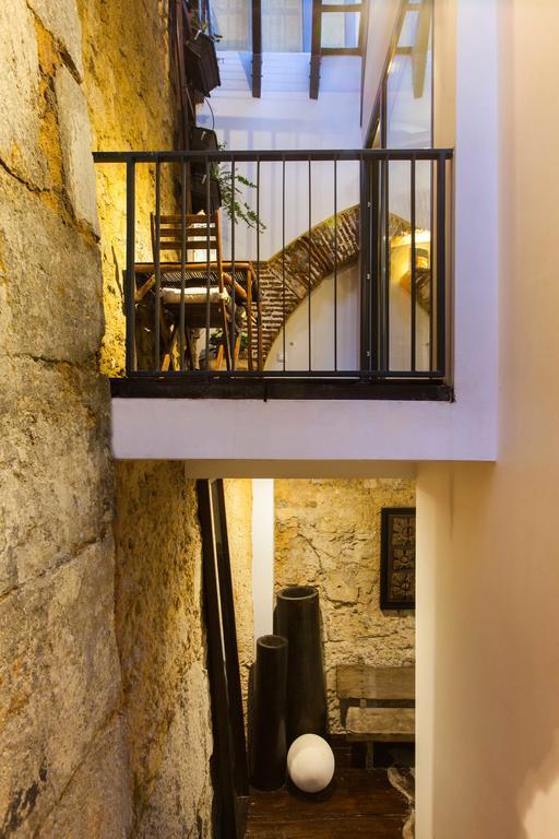 The Old Stables Chiado Apartments Лиссабон Экстерьер фото